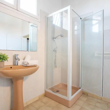 Les Aloes By Interhome