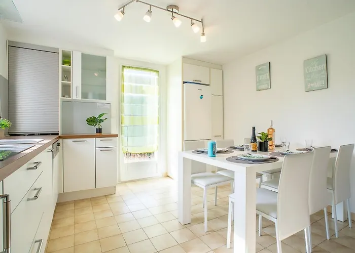 Les Aloes By Interhome